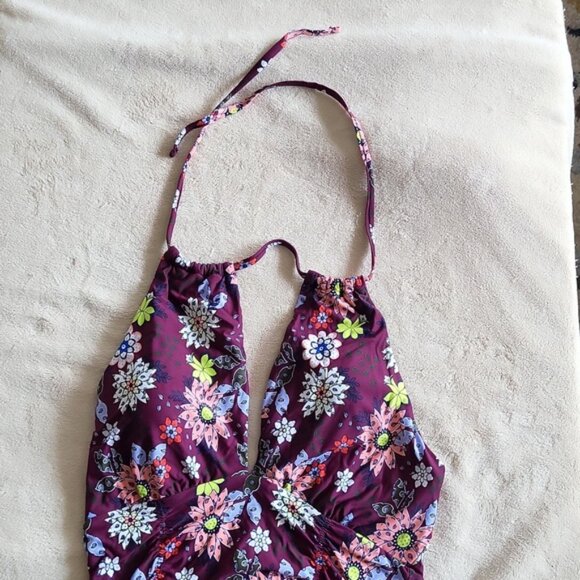 ANNE COLE 1 PIECE SWIM, size 12 multiple  colors, main color is deep  burgundy. - Picture 7 of 7